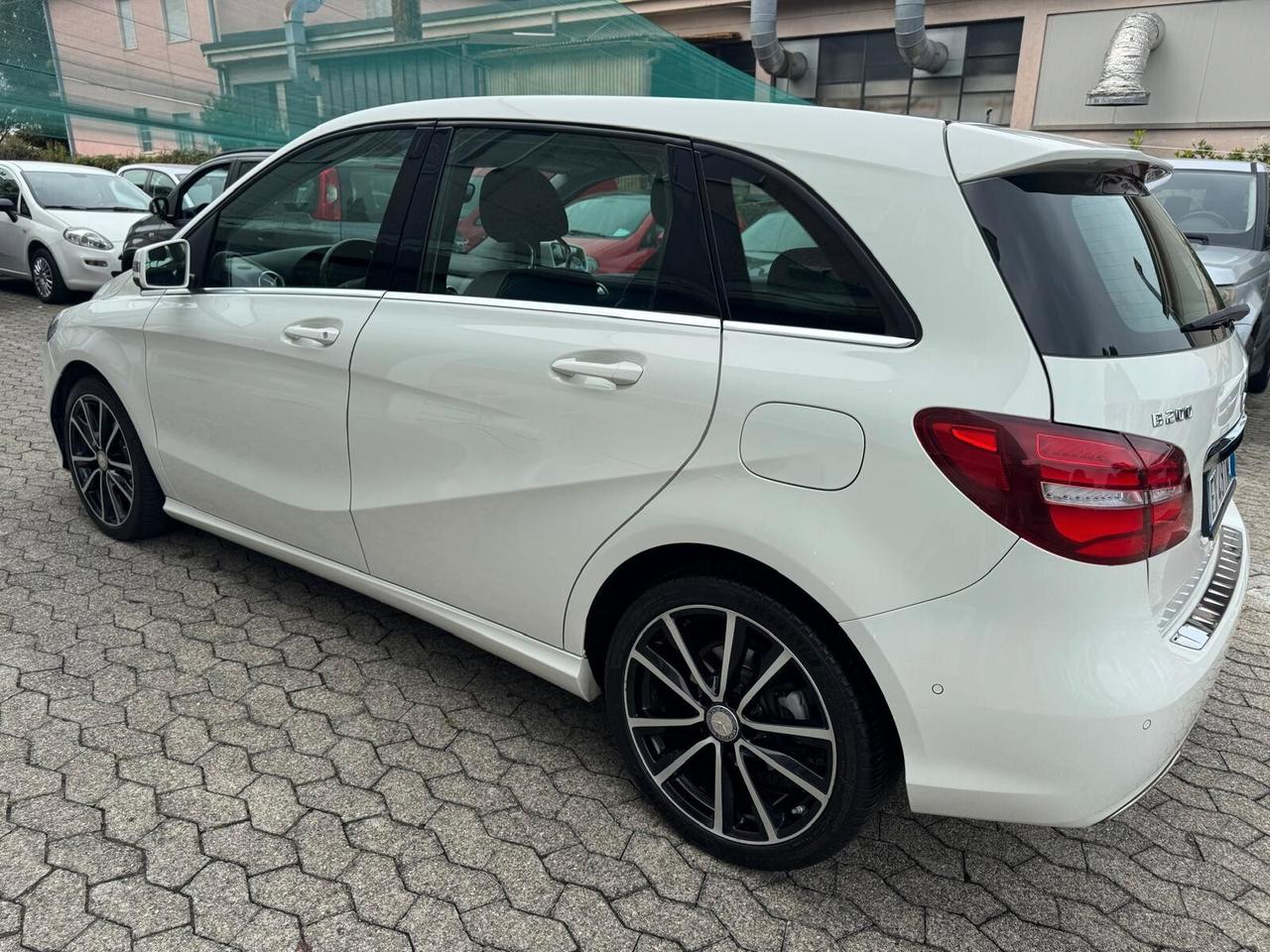 Mercedes-benz B 200 CDI Automatic Premium