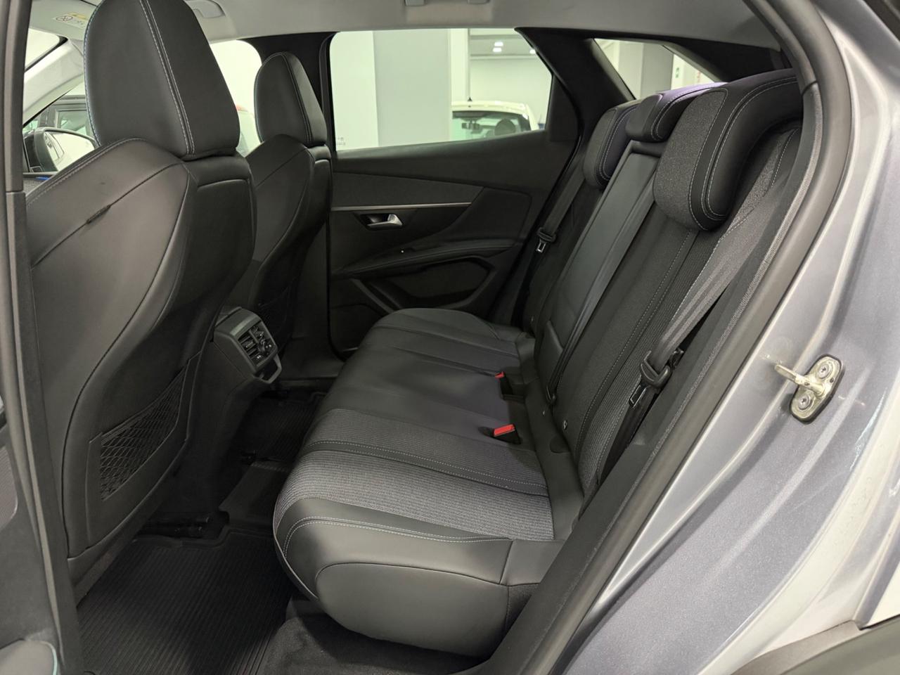 Peugeot 3008 BlueHDi 1.5cc 130cv S&S EAT8 Allure Pack