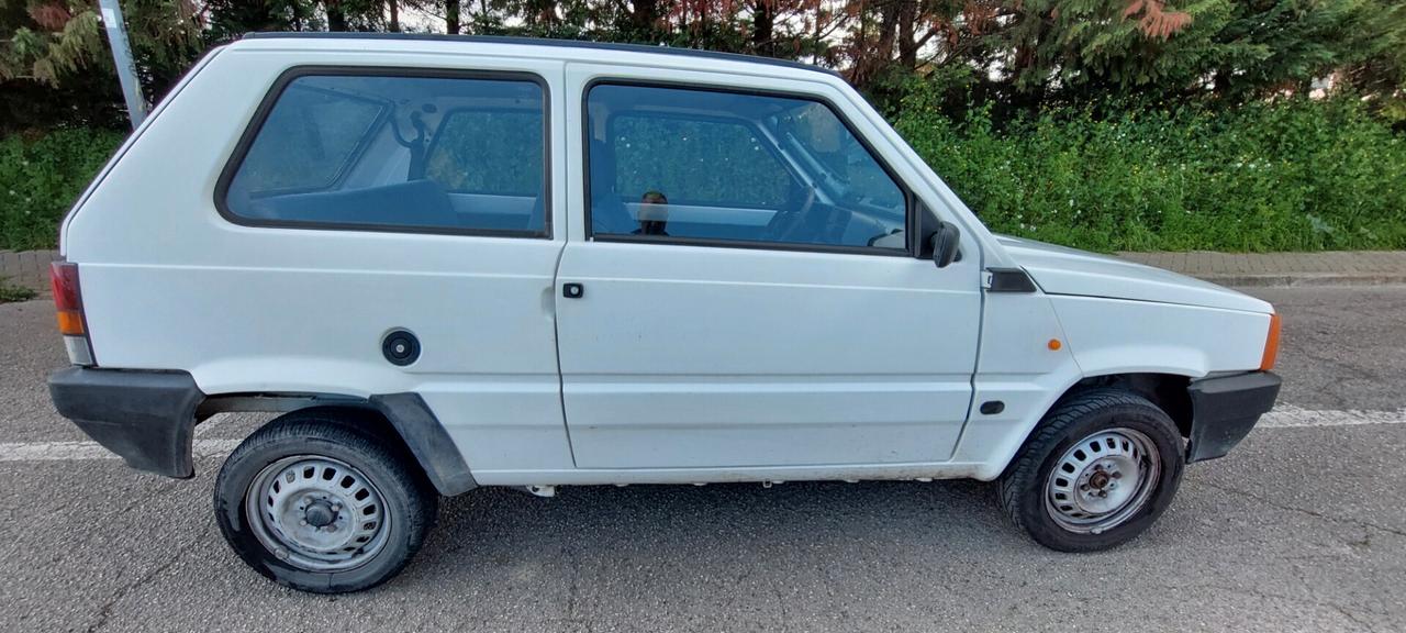 PANDA 900 BENZINA MODELLO YOUNG OMOLOGATA 5 POSTI X NEOPATENTATI UNICOPROPRIETARIO