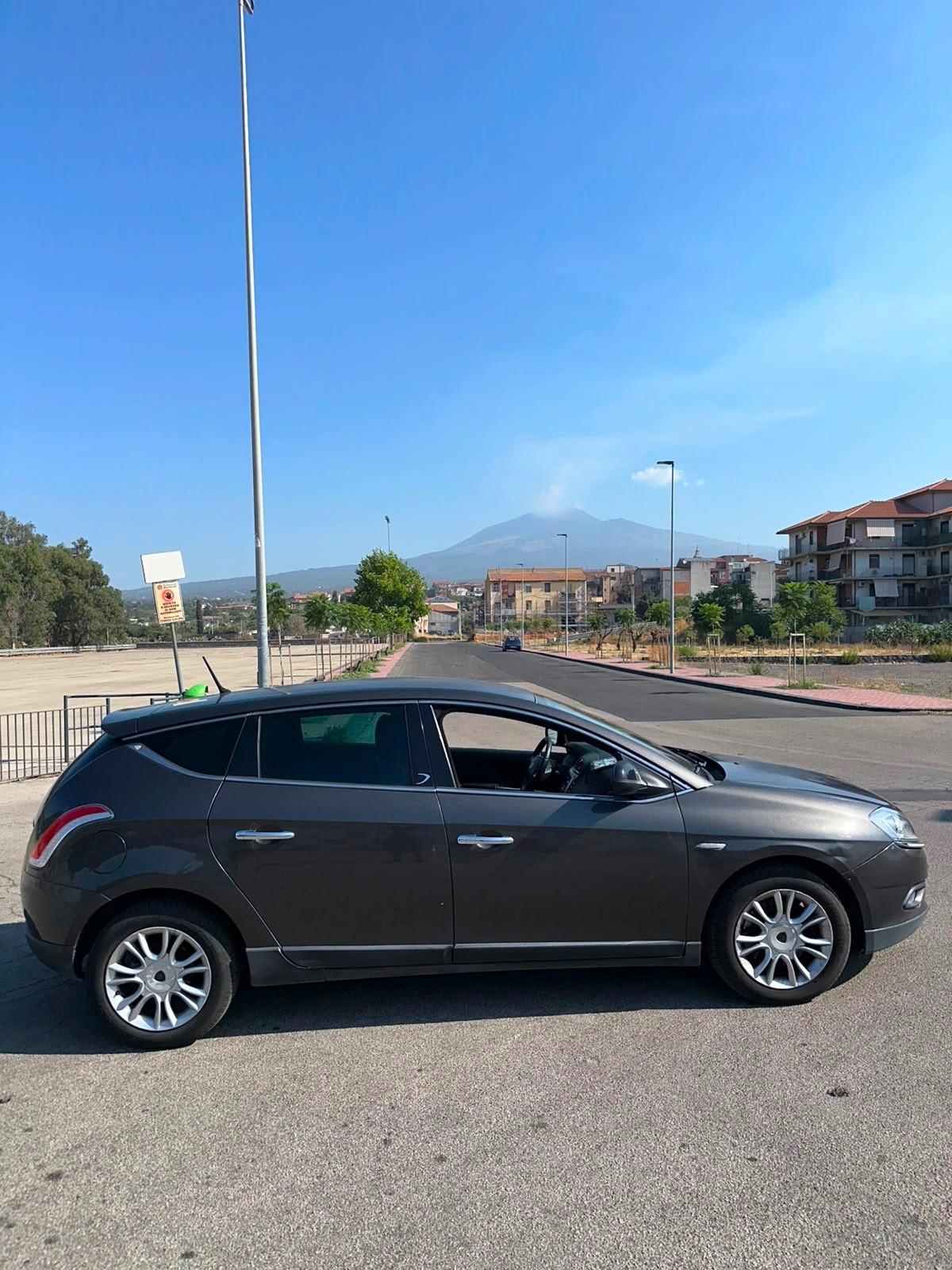 Lancia Delta 1.9 MJT