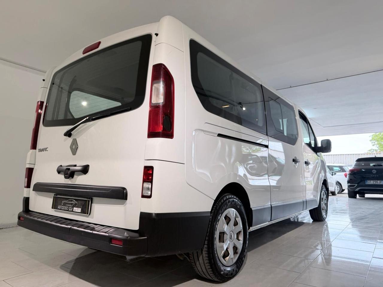 TRAFIC 2022 9 POSTI PASSENGER 2.0 DCI 150 CV
