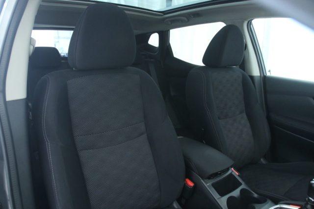 NISSAN Qashqai 1.6 dCi 4WD N-Connecta Tetto/Camera 360°/LED