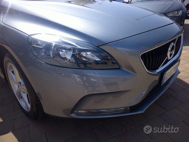 Volvo V40 Cross Country D2 120cv