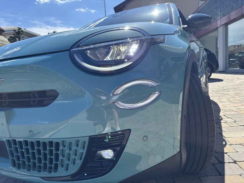 Fiat 600 1.2 hybrid La Prima 110cv auto LED-NAVI-18"