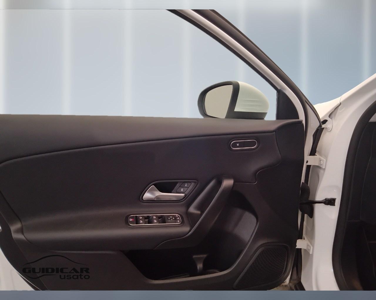 Mercedes-Benz Classe A - W177 2023 - A 180 d Advanced auto