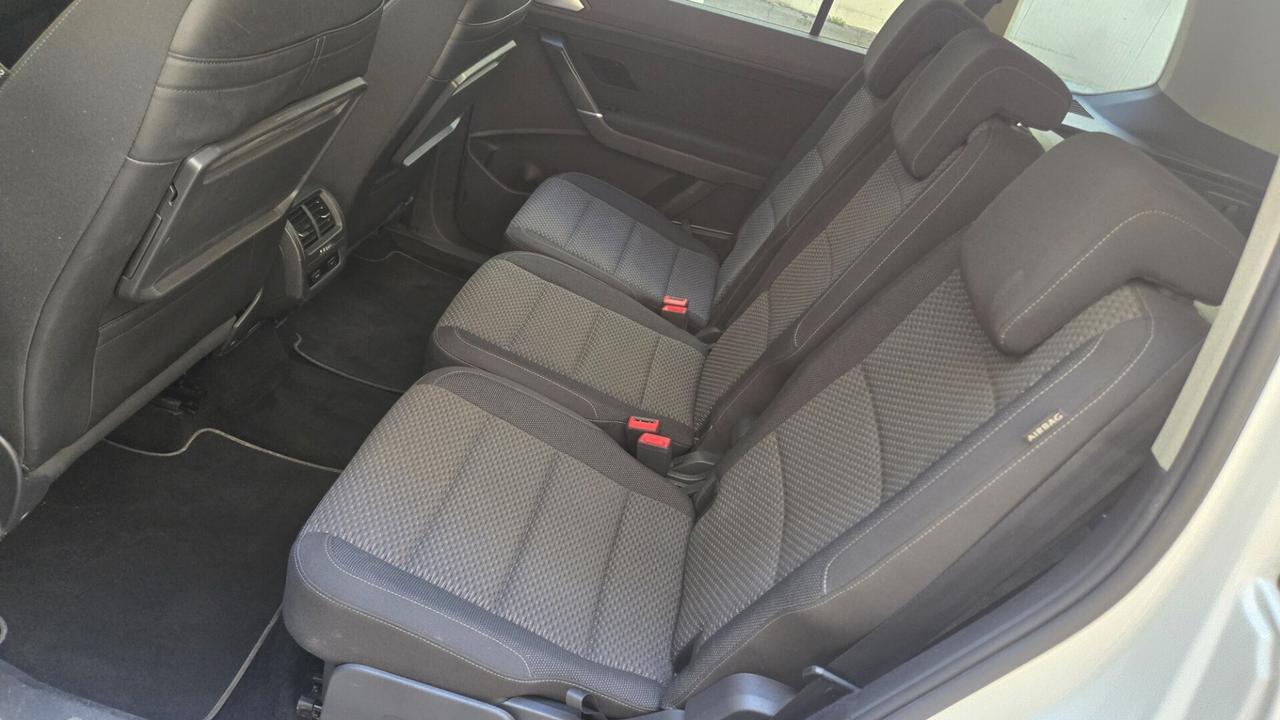 Volkswagen Touran 2.0 TDI 150 CV SCR Executive Blu