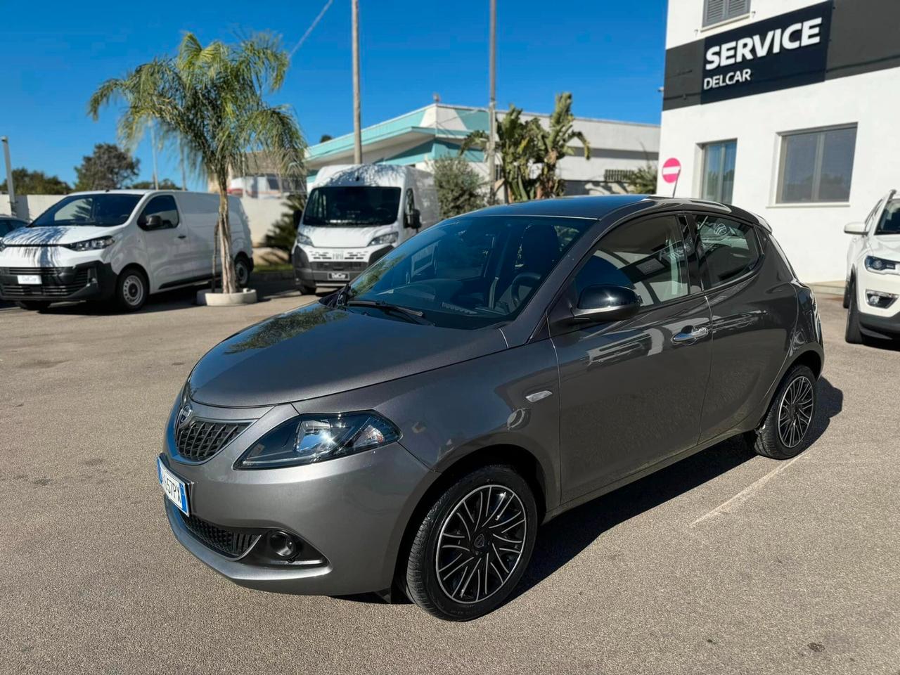 Lancia Ypsilon 1.0 FireFly 5 porte S&S Hybrid Ecochic Gold