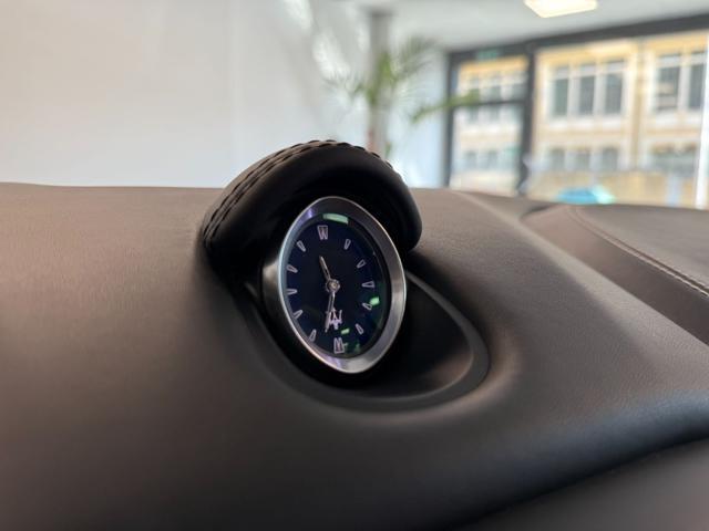 MASERATI Ghibli 330 CV MHEV GT