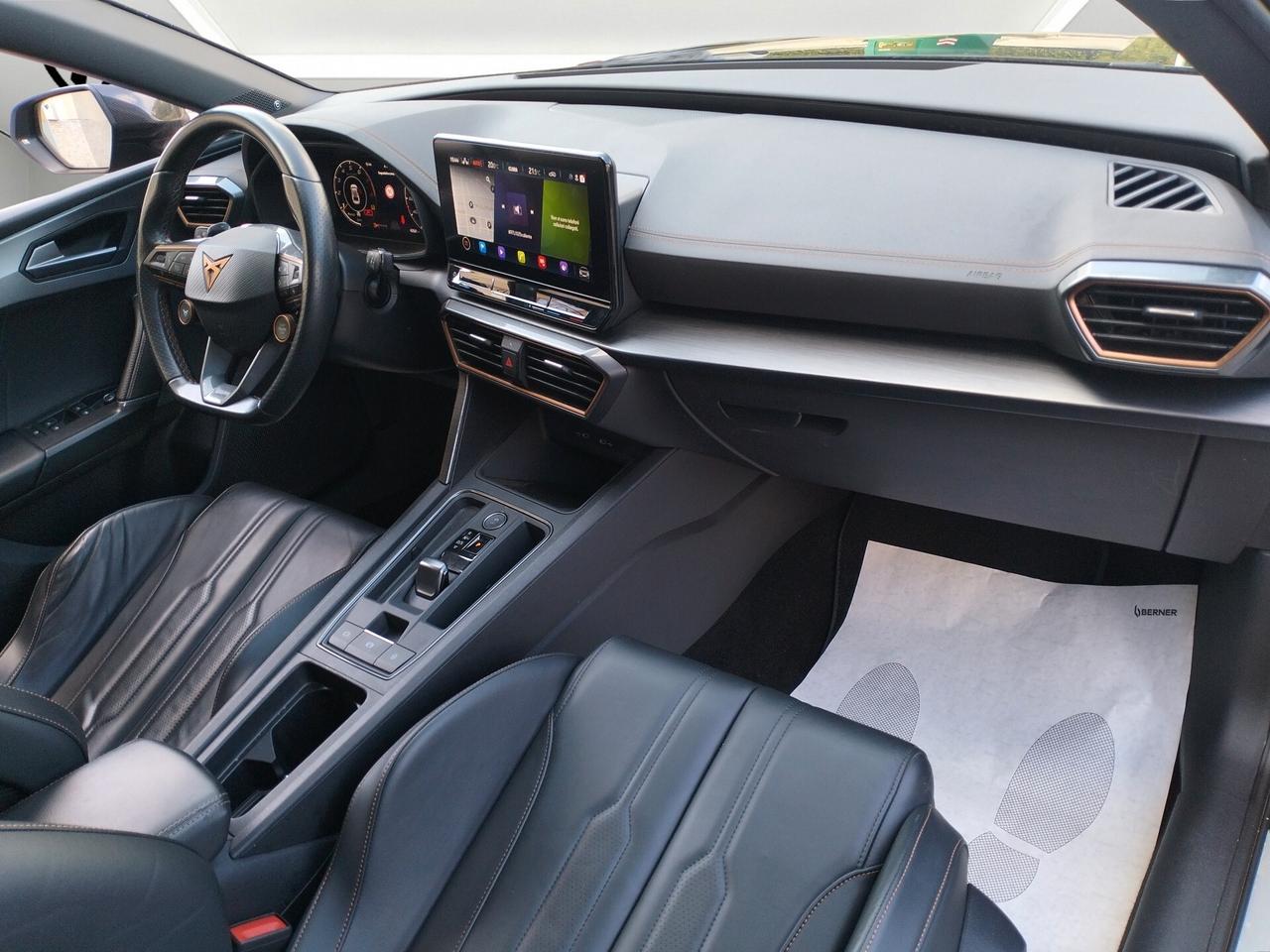 CUPRA LEON 2022 2.0 tsi VZ Carbon 300cv dsg