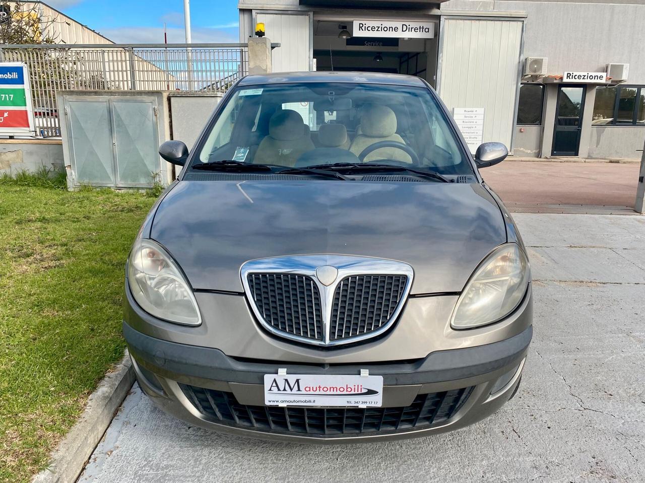 Lancia Ypsilon 1.2 Argento