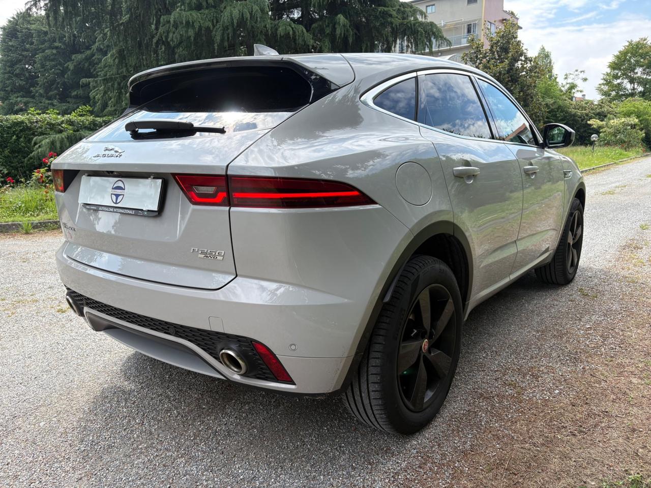 Jaguar E-Pace 2.0 R-Dynamic SE awd 249cv auto