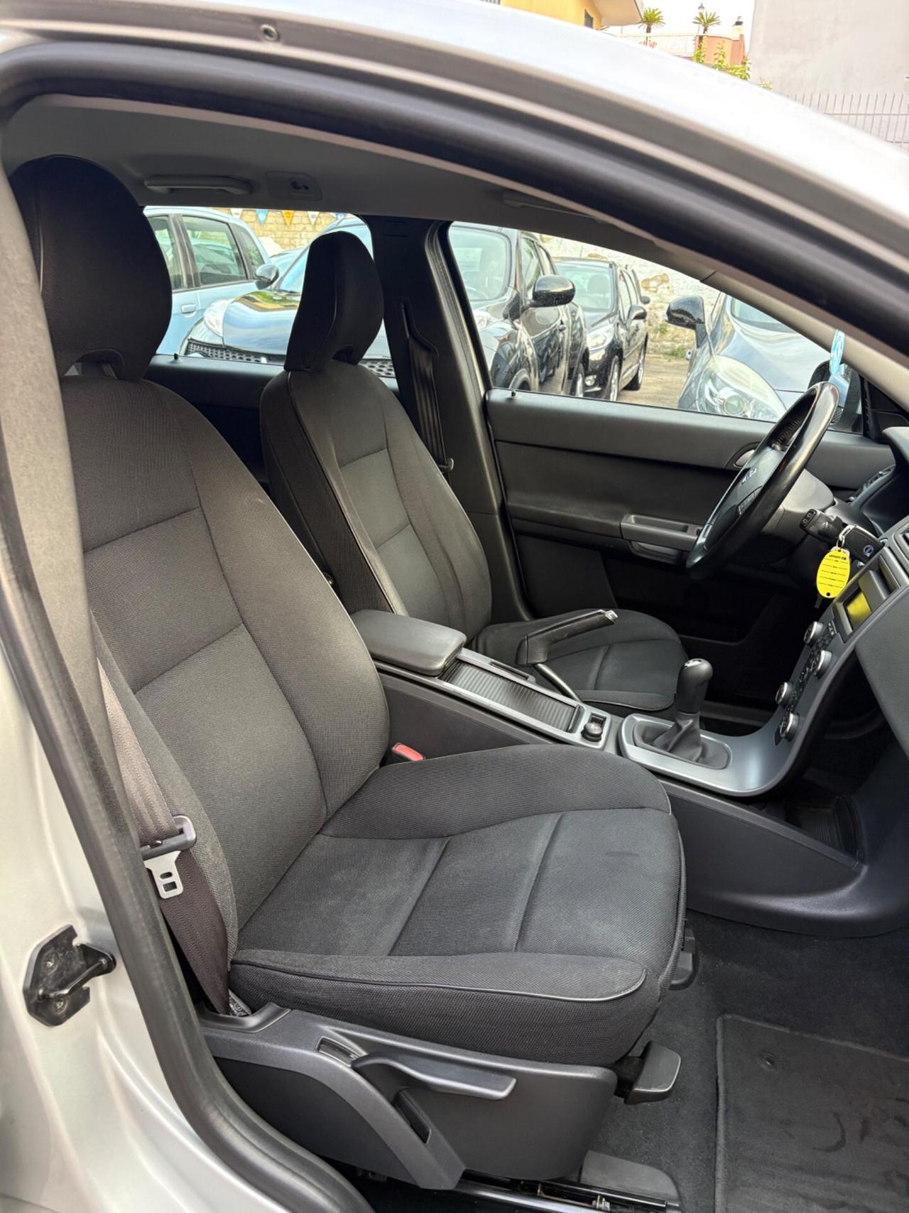 Volvo V50 1.6 diesel 110cv magnifica