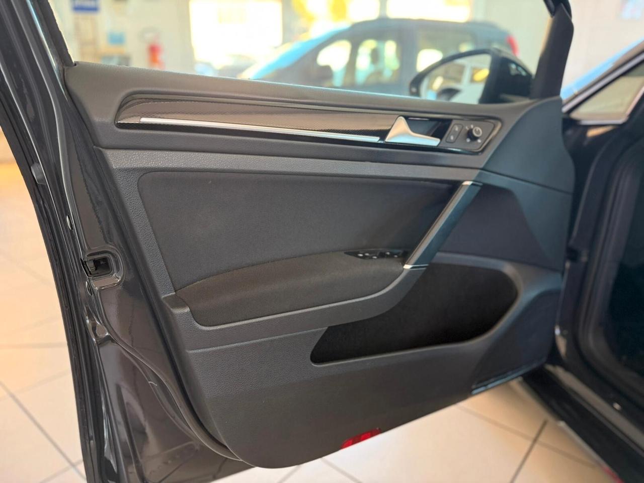 Volkswagen Golf 2.0 TDI 5p. Highline BlueMotion Technology