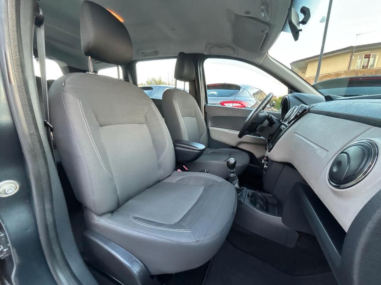 DACIA LODGY 1.5 dCi 7 posti Lauréate