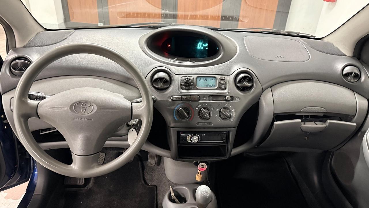 Toyota Yaris 1.0i 16V cat 5 porte