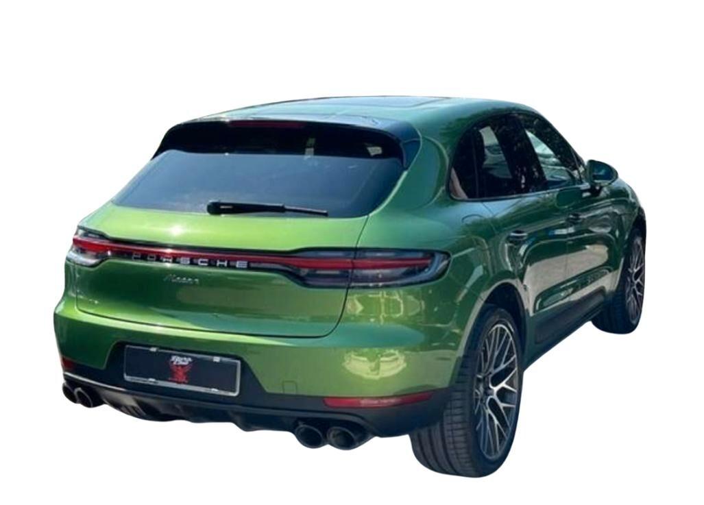 Porsche Macan 2.0 Python Green