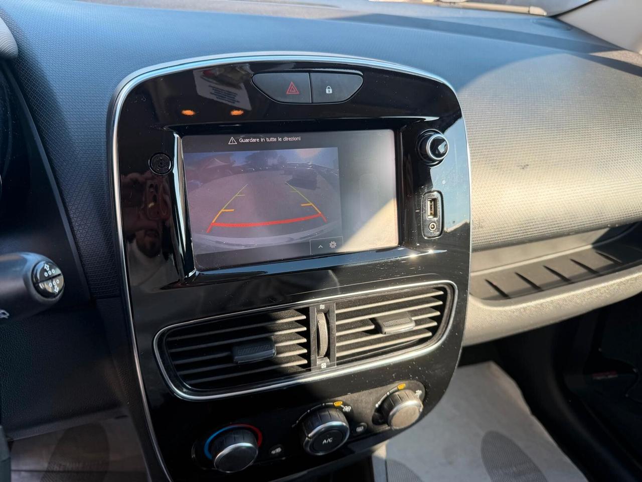 Renault Clio 0.9 GPL 90cv Duel