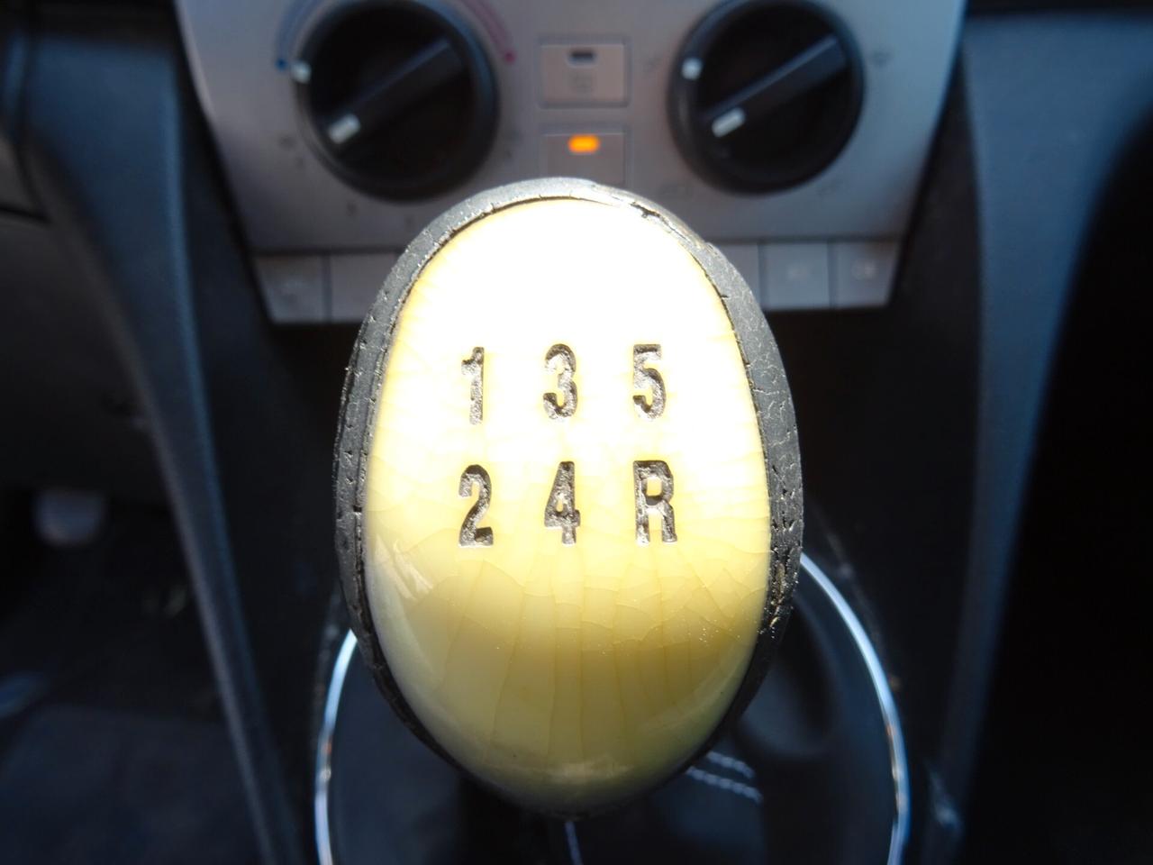 Lancia Ypsilon 1.2 69 CV UNYCA OK NEOPATENTATI