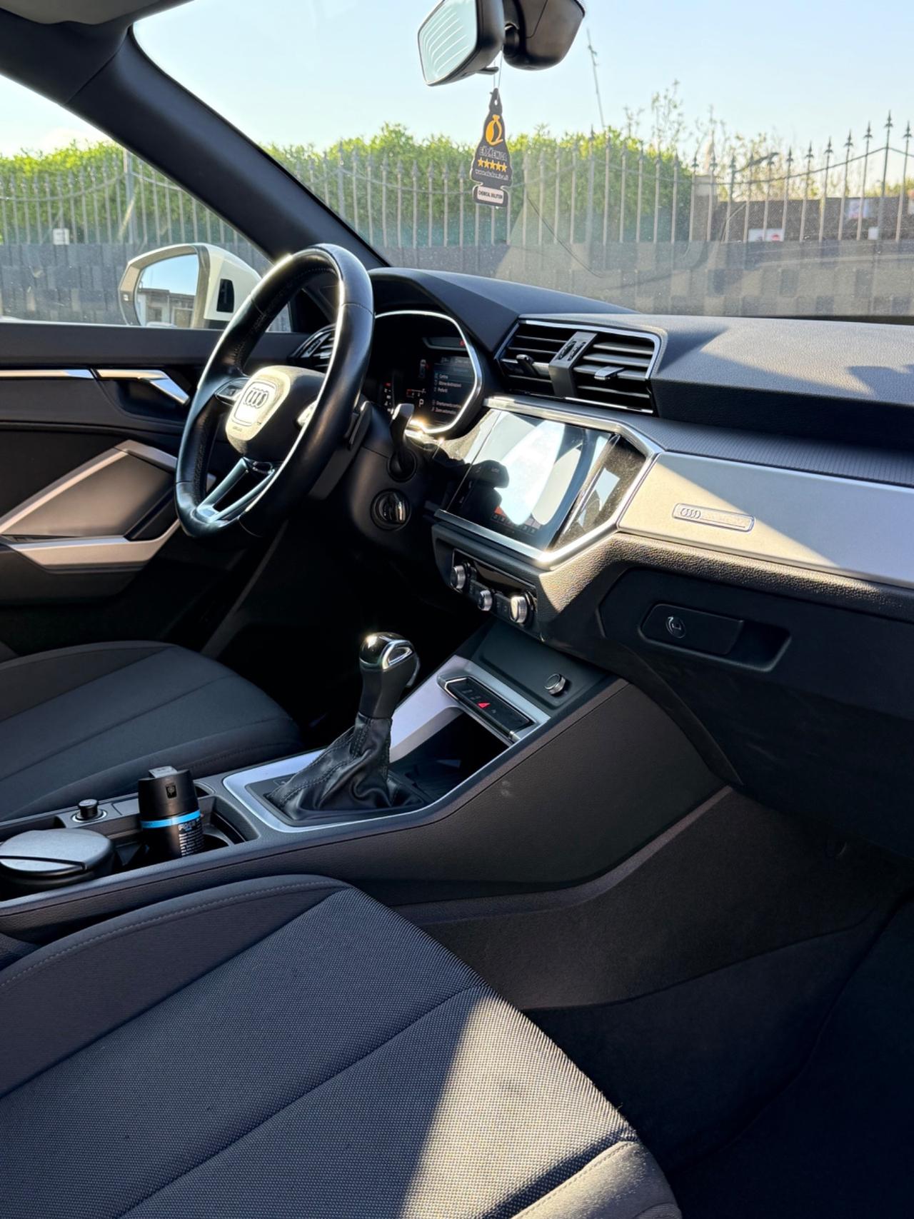 Audi Q3 35 TDI S tronic line edition 2021