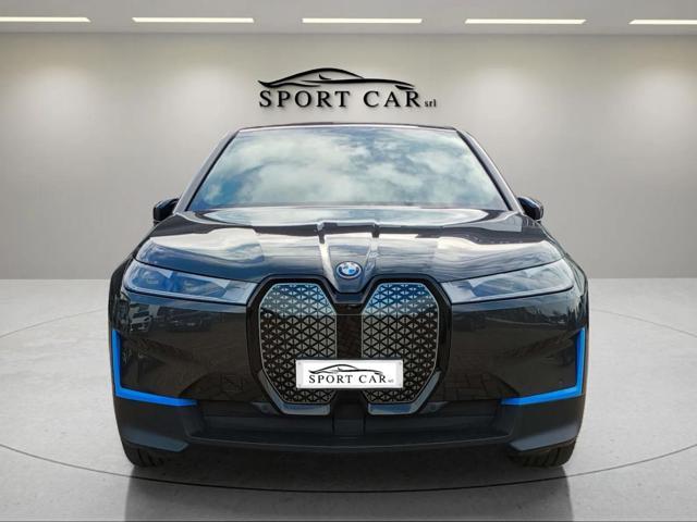 BMW iX xDrive40 Pacchetto Sportivo