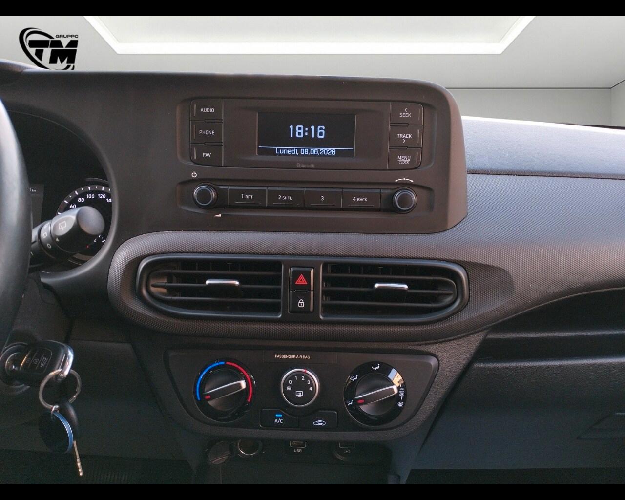 HYUNDAI i10 3ª serie i10 1.0 MPI AT Tech