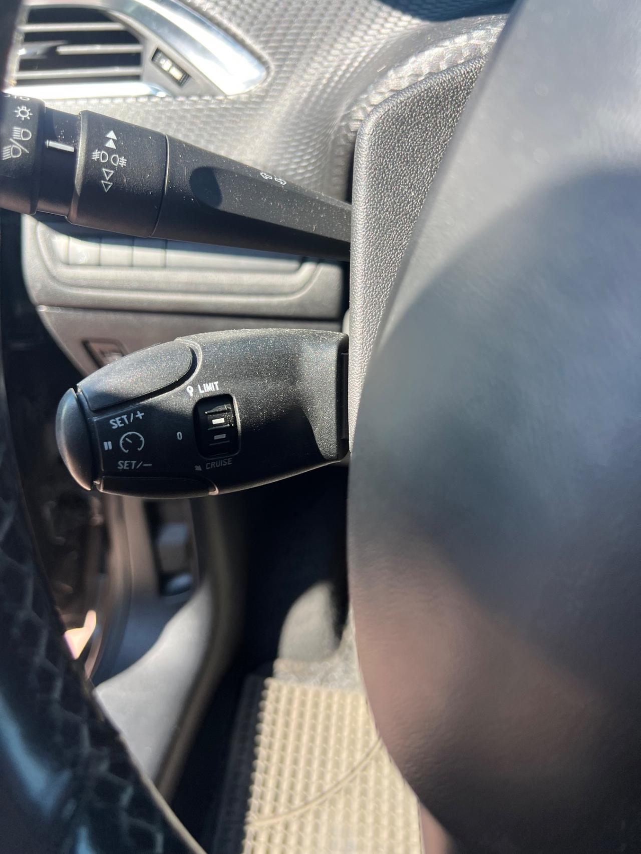 Peugeot 2008 BlueHDi 100 Allure