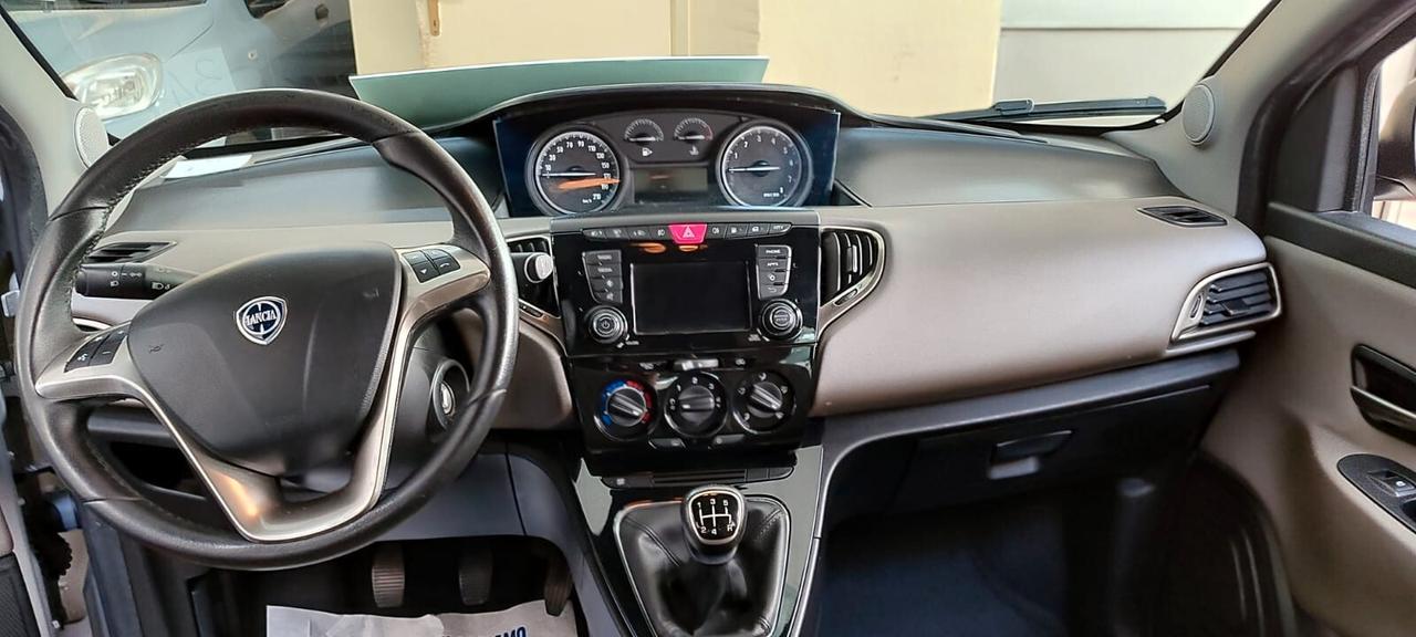 Lancia Ypsilon 1.2 69 CV 5 porte GPL Ecochic Gold