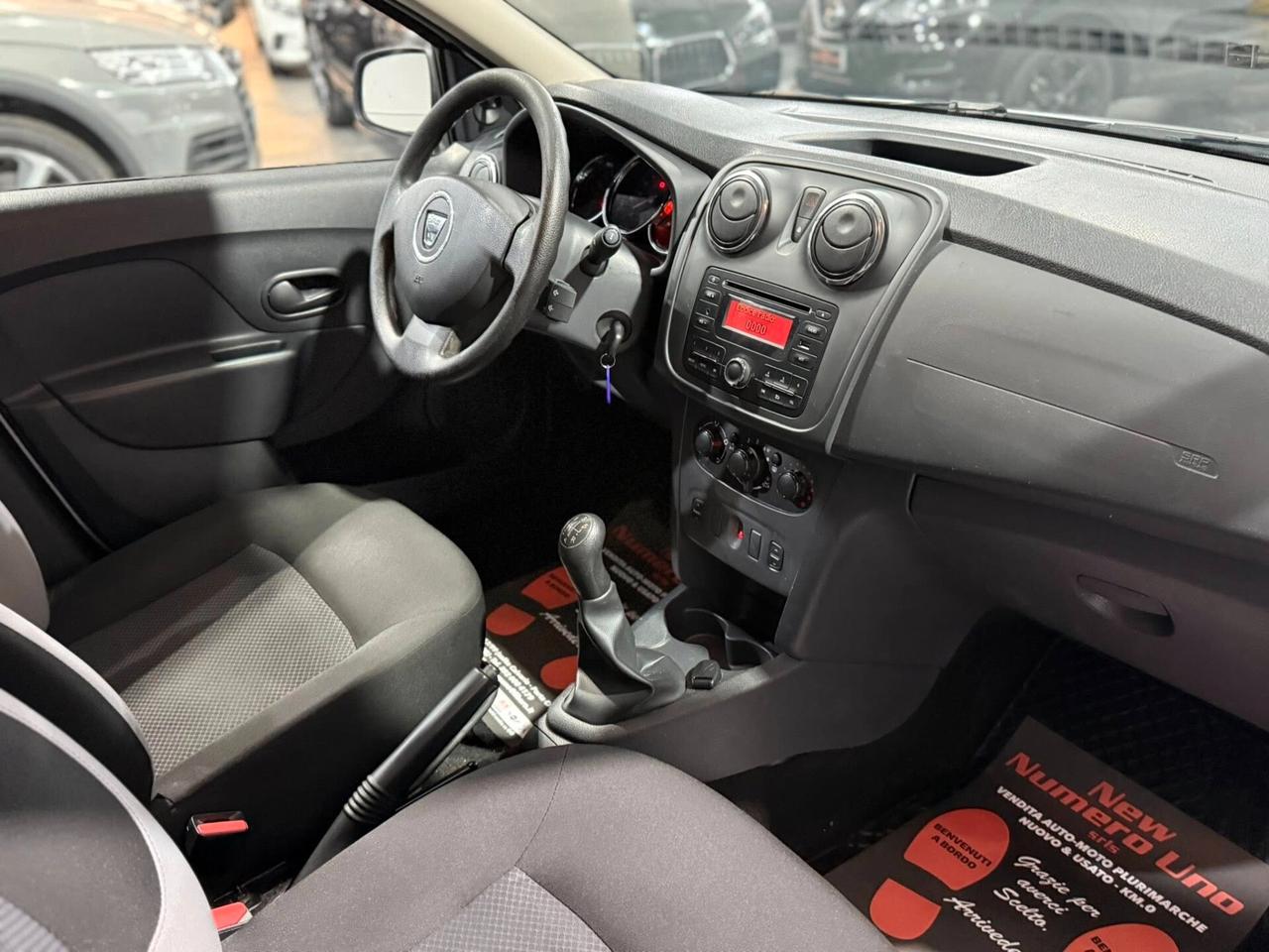 Dacia Sandero 1.2 benzina 75CV Serie Speciale Laureate Family