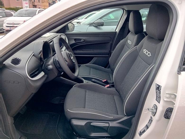 FIAT 600 HYBRID 110 CV DCT MHEV "KM 0"