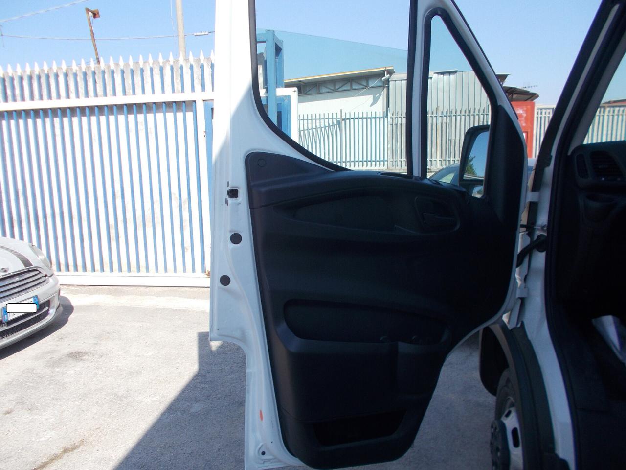 Iveco daily 35c14 anno 2021 cassone euro.6