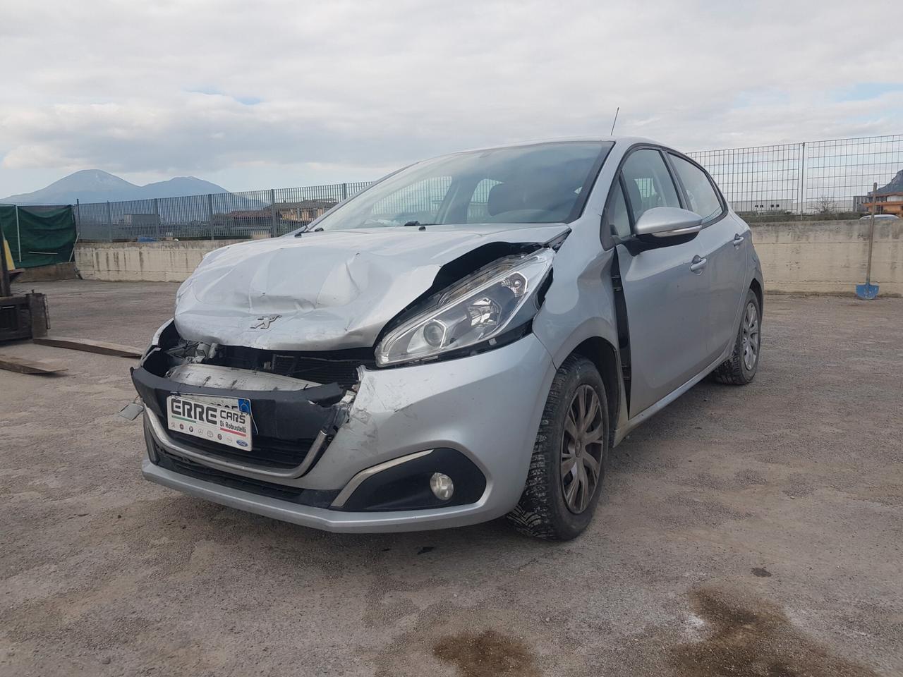 PEUGEOT 208 ANNO 2018 1.2 BENZINA *SINISTRATA