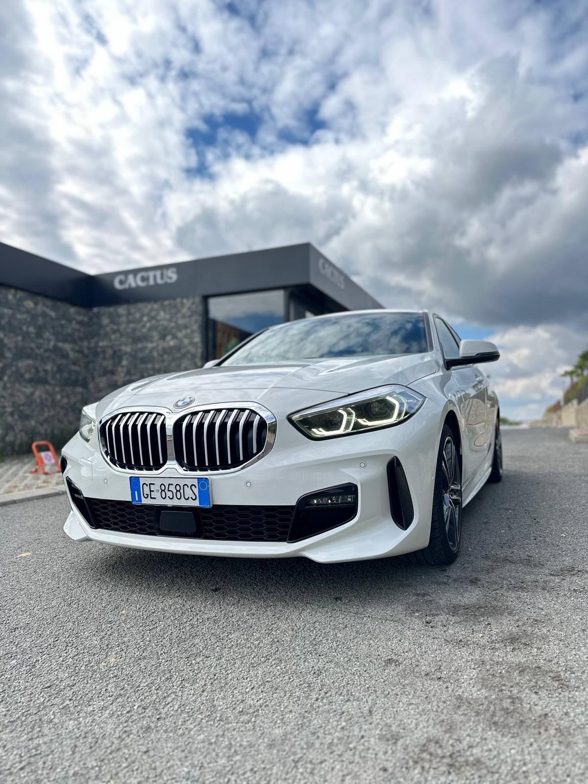 Bmw 118 118d 5p. Msport
