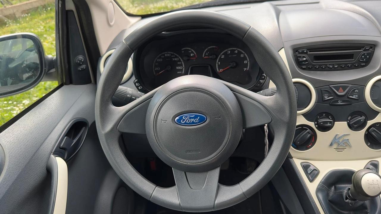Ford Ka 1.2 Gpl 2012 56.000KM Neopatent LEGGI TESTO