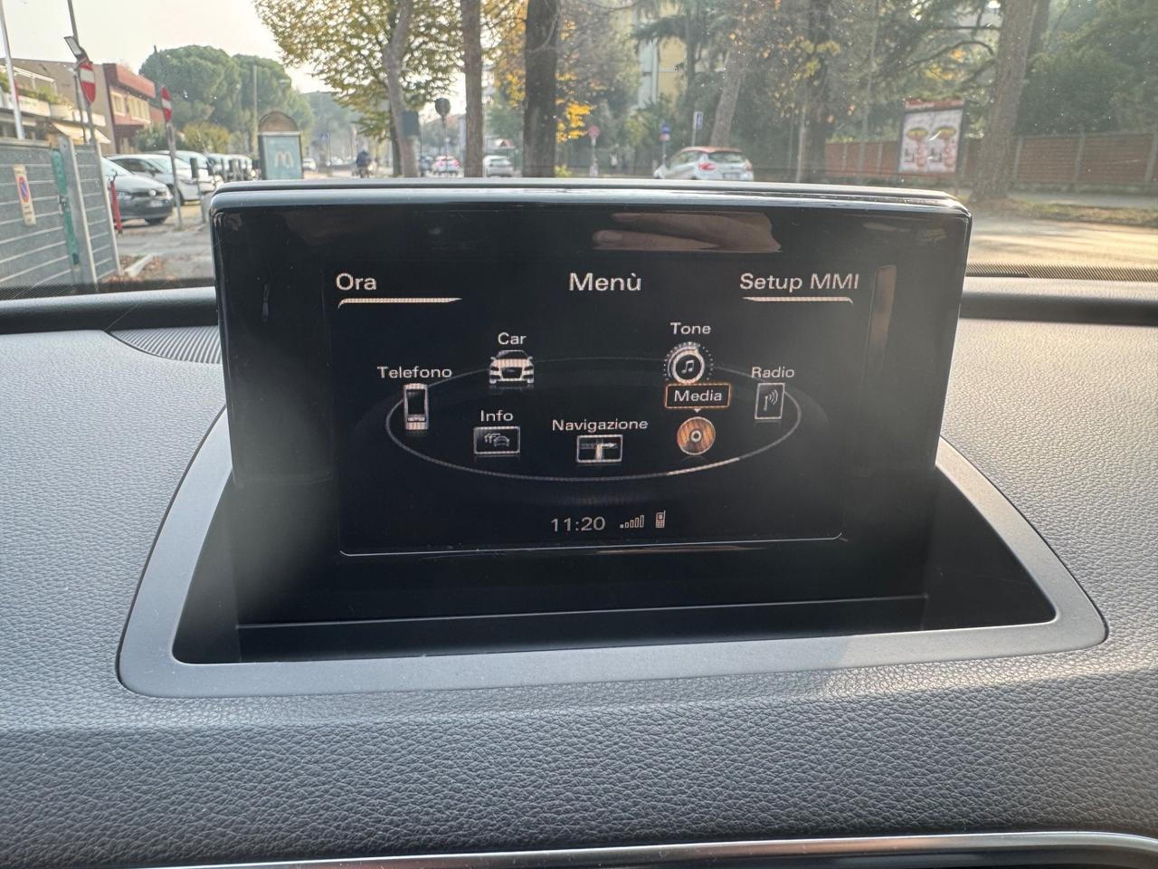 Audi Q3 2.0 TDI 4X4 neopaten garanzia 12 mesi