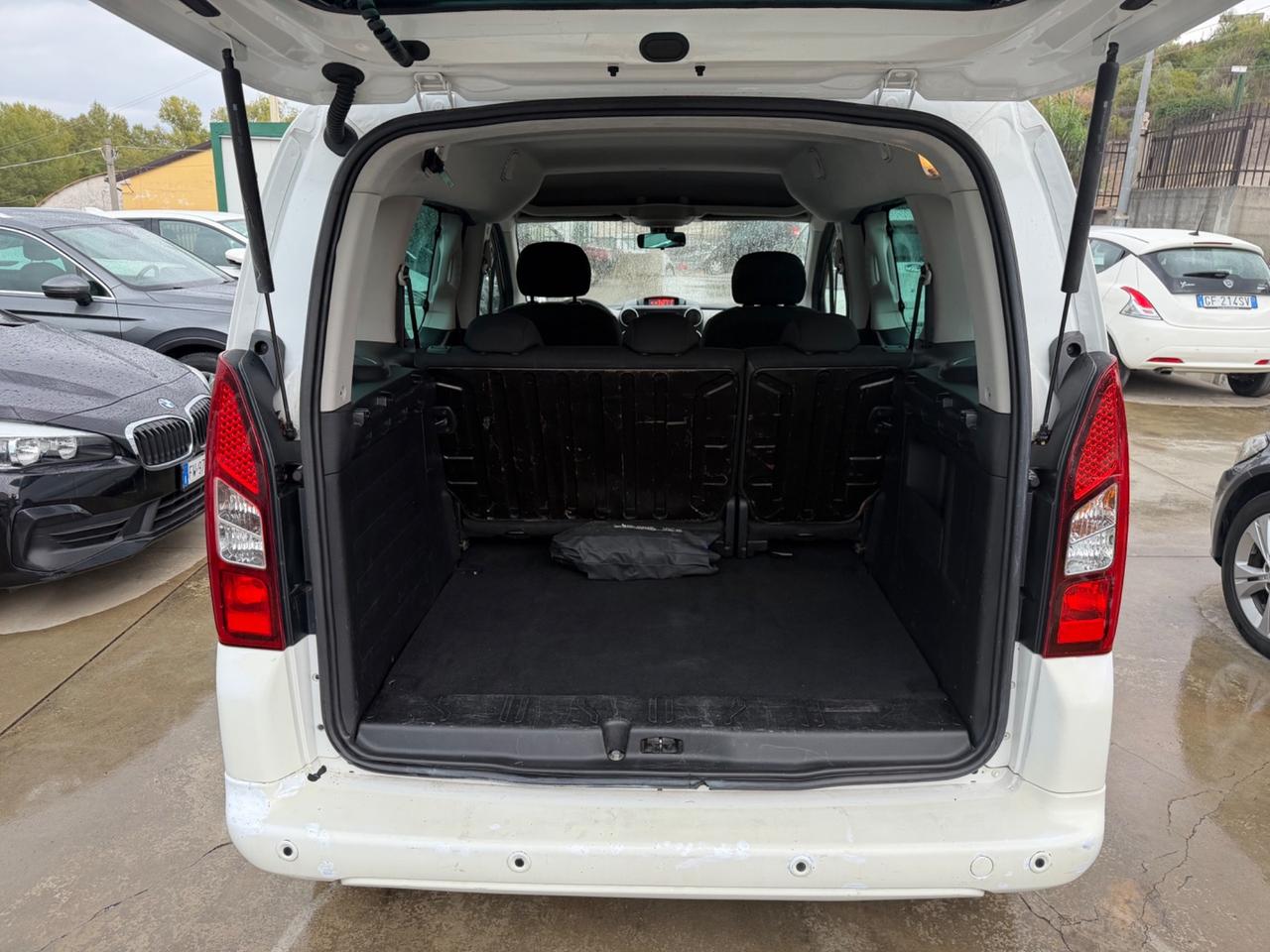 Peugeot Partner Tepee BlueHDi 100 / 5porti