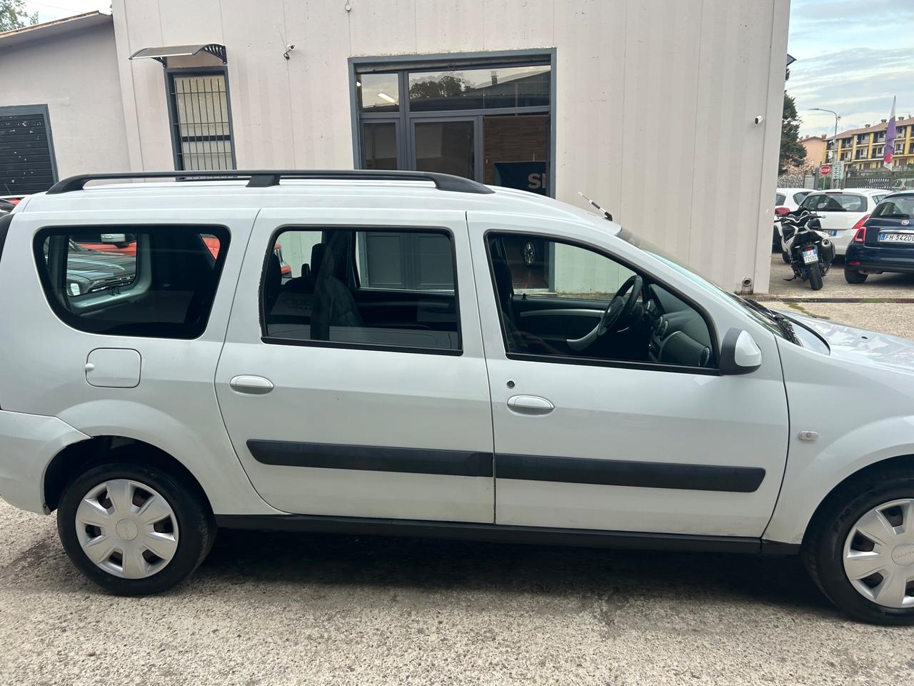 Dacia Logan MCV 1.6 85CV 5 posti Ambiance