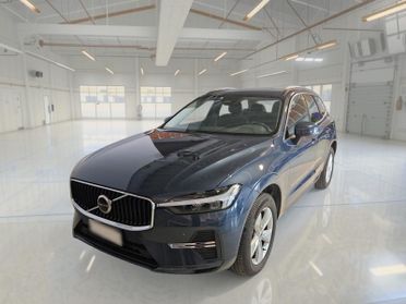 VOLVO XC60 B4 D automatico Momentum Pro
