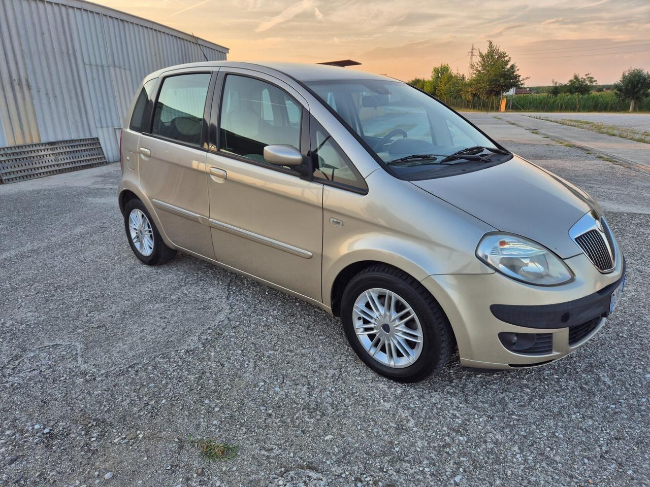 Lancia MUSA 1.3 Multijet 16V 90 CV Platino Plus