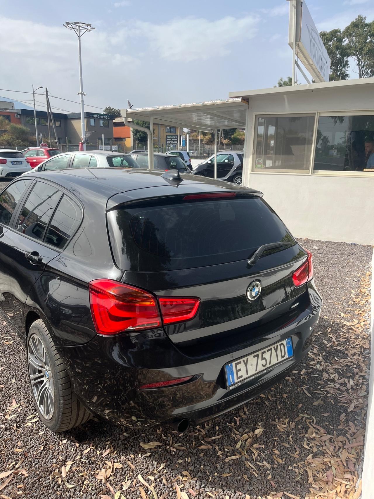 Bmw 116 116d 5p. Msport