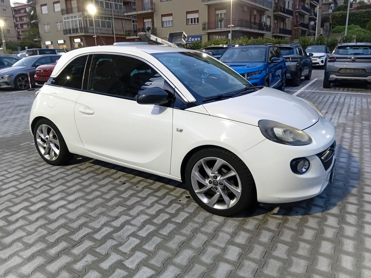 Opel Adam 1.4 WHITE BLACK PER CITTÀ