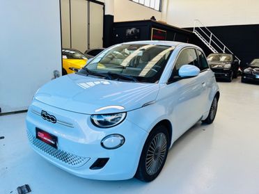 Fiat 500 500e Berlina 42 kWh La Prima