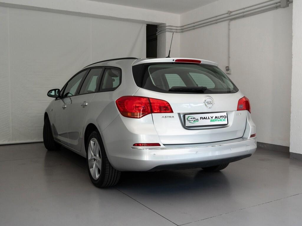Opel Astra 1.6 CDTi 110CV