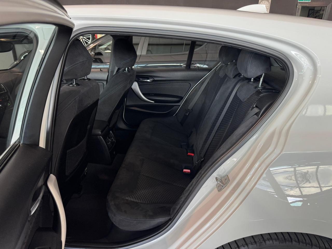 Bmw 116 116d 5p. Urban