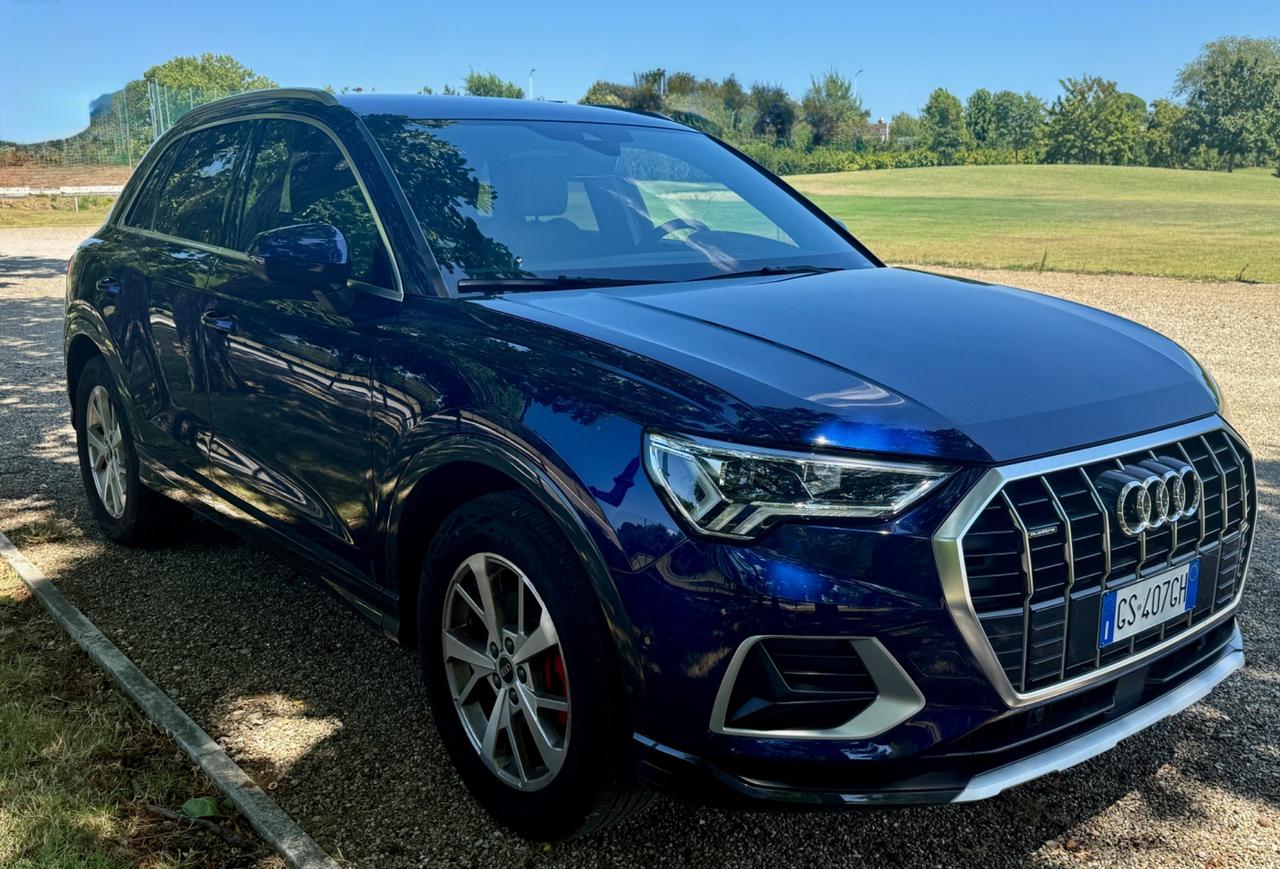 Audi Q3 40 TFSI quattro S tronic - LEGGERE