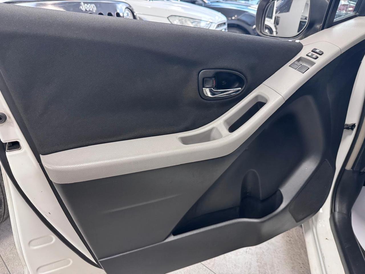 Toyota Yaris 1.4 D-4D DPF 5 porte