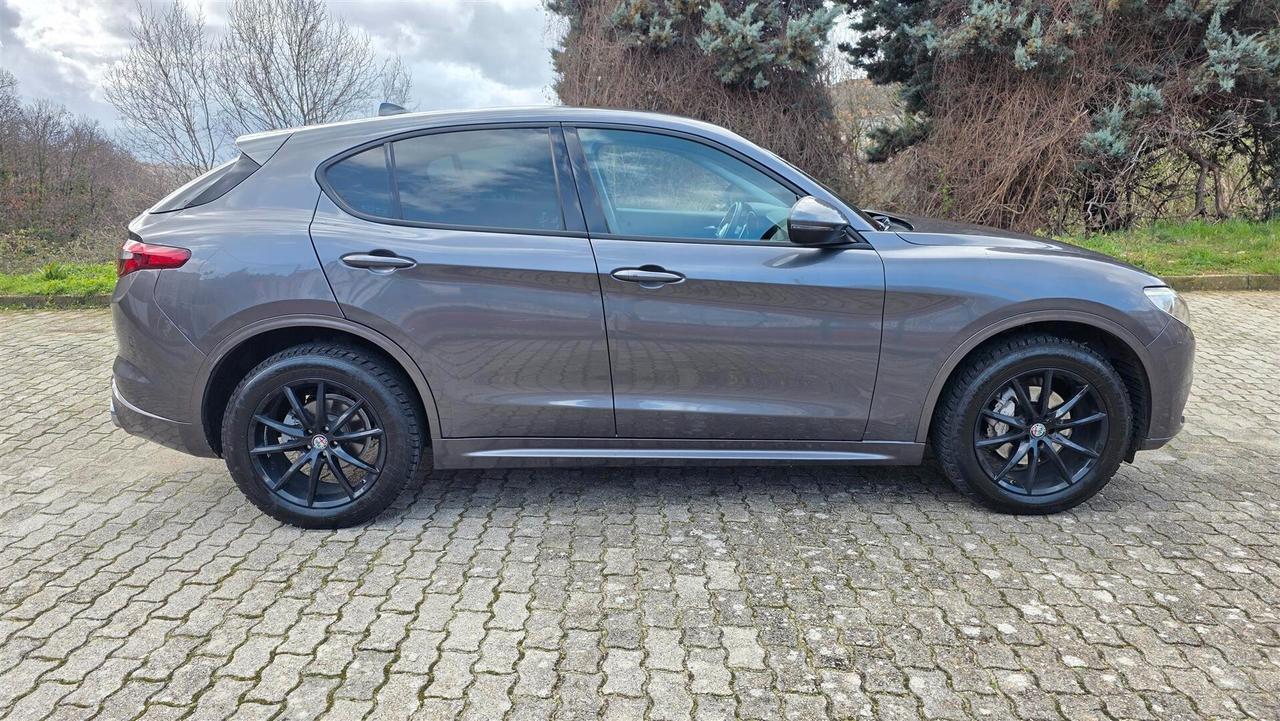 Alfa Romeo Stelvio 2.2 Turbodiesel 210 CV AT8 Q4 Executive