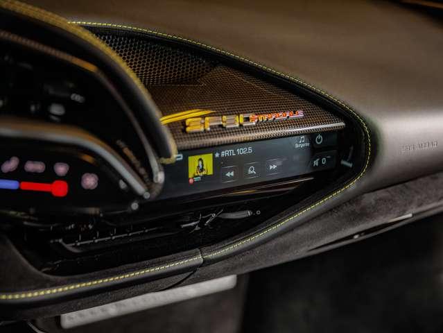 Ferrari SF90 Stradale