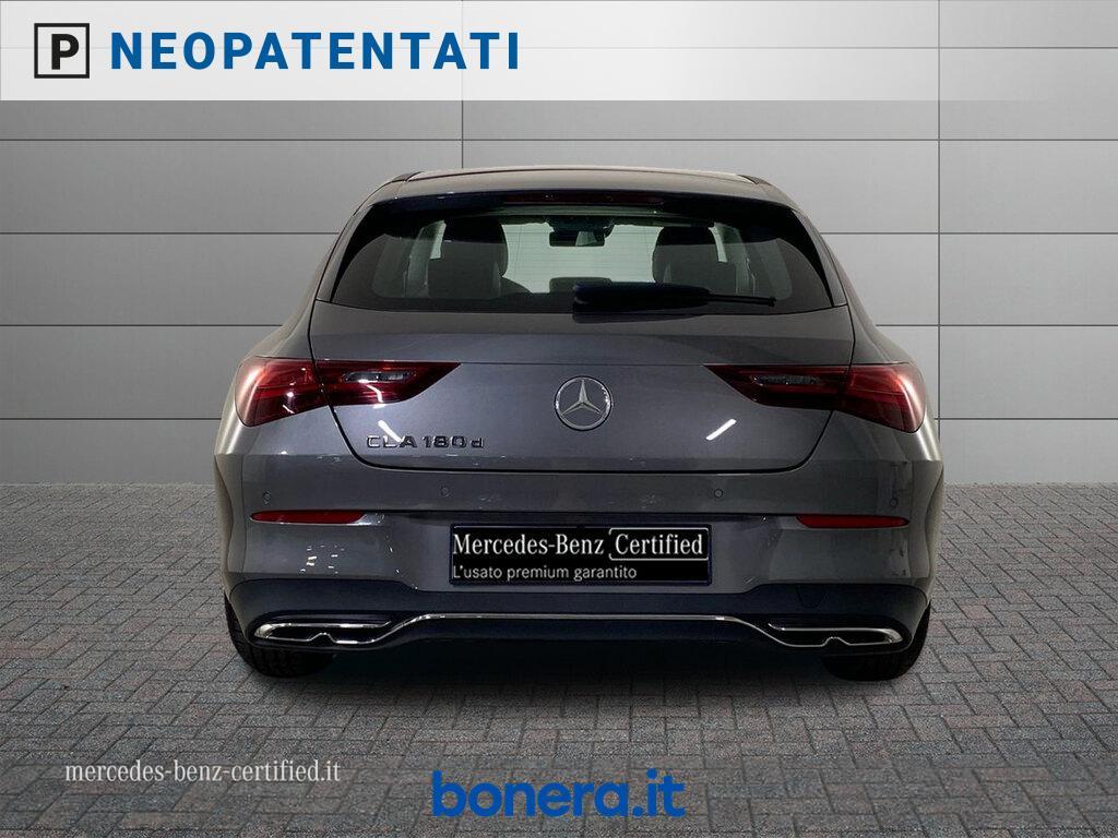 Mercedes CLA Shooting Brake 180 D Progressive Advanced 8G-DCT
