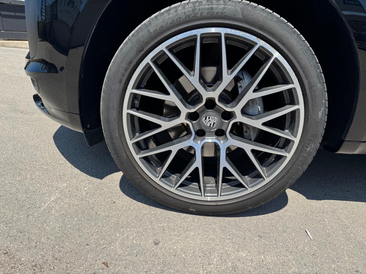Porsche Macan 2.0 pari al nuovo