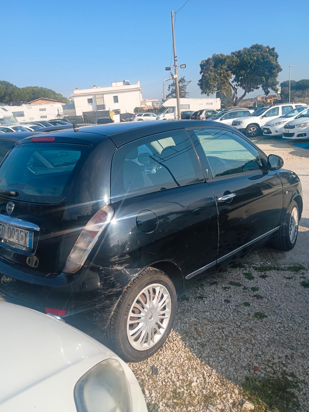 Lancia Ypsilon 1.2 69 CV 5 porte S&S Gold